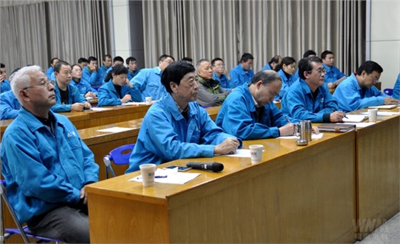 董事長陳根喜、總經(jīng)理陳學(xué)鋒等公司高層出席論壇