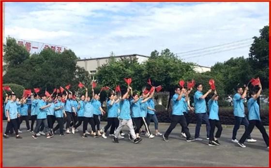 皖南電機(jī)組織參加縣快閃宣傳片拍攝活動(dòng) 皖南電機(jī)組織參加縣快閃宣傳片拍攝活動(dòng)